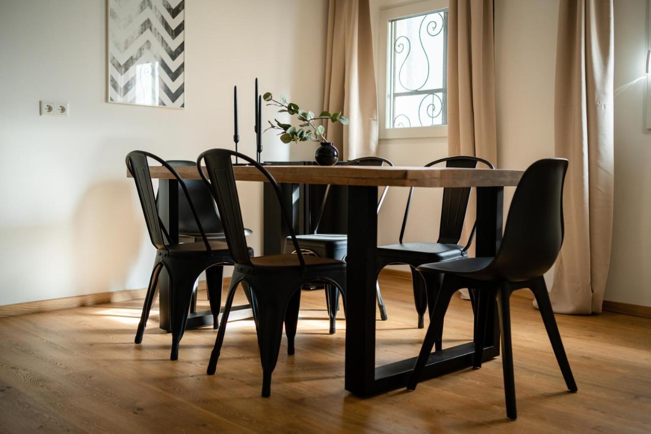 Oldtown Studio Apartment With 2 Bathrooms 뒤셀도르프 외부 사진